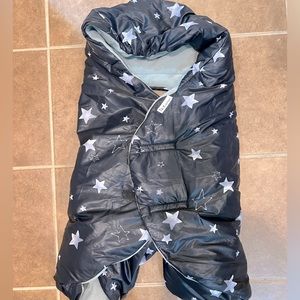 7AM Enfant Nido car seat blanket wrap